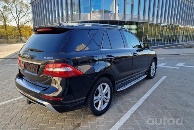 Mercedes-Benz M-Class W166 Crossover 5-doors