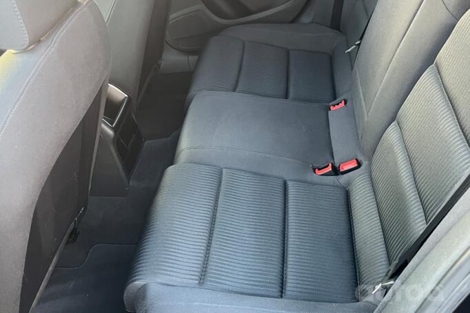 Audi A4 B8/8K wagon 5-doors
