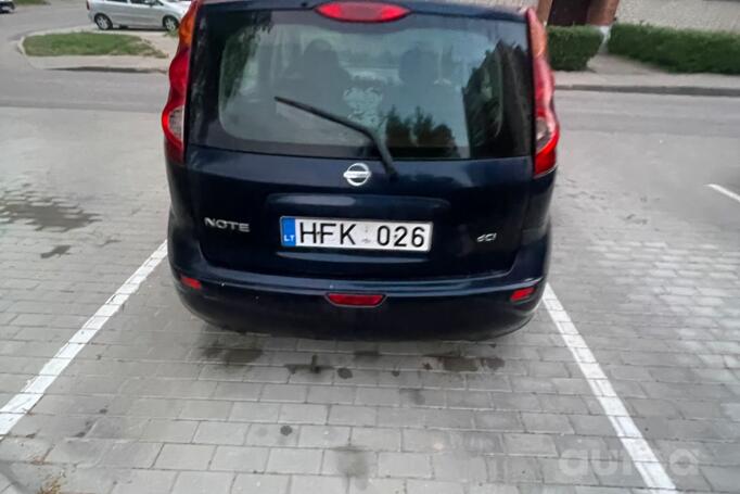 Nissan Note E11 Hatchback