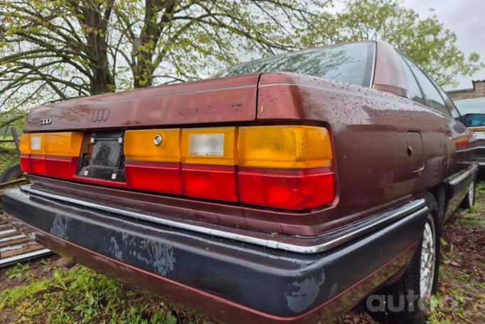 Audi 200 C3 [restyling]