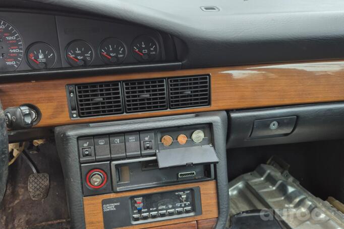 Audi 200 C3 [restyling]