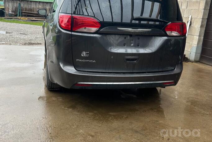 Chrysler Pacifica 2 generation Minivan