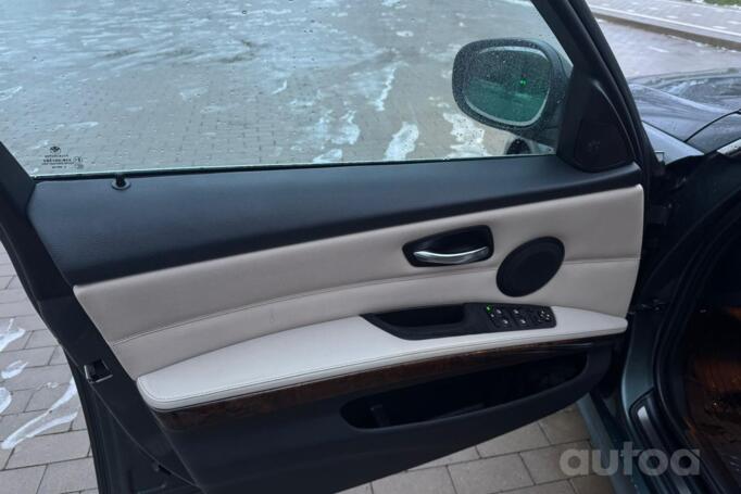 BMW 3 Series E90/E91/E92/E93 [restyling] Sedan