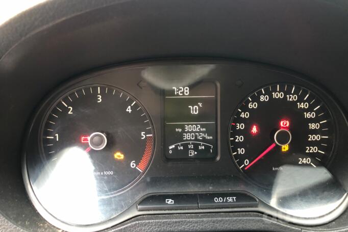 Volkswagen Polo 5 generation Hatchback 5-doors
