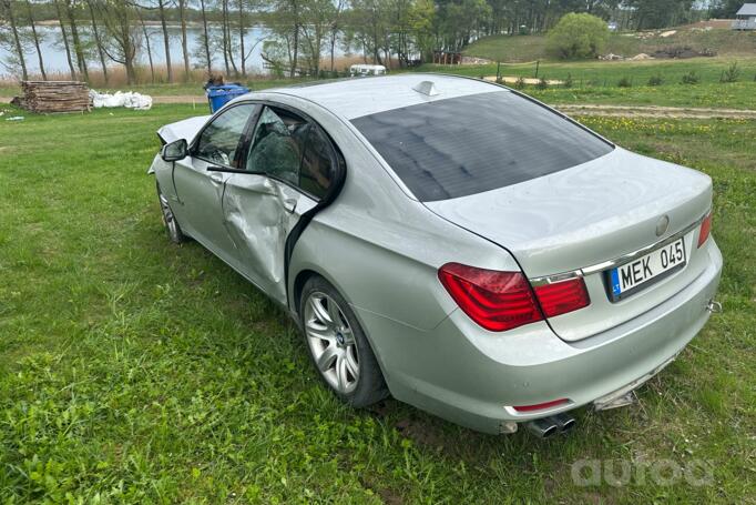 BMW 7 Series F01/F02 Sedan