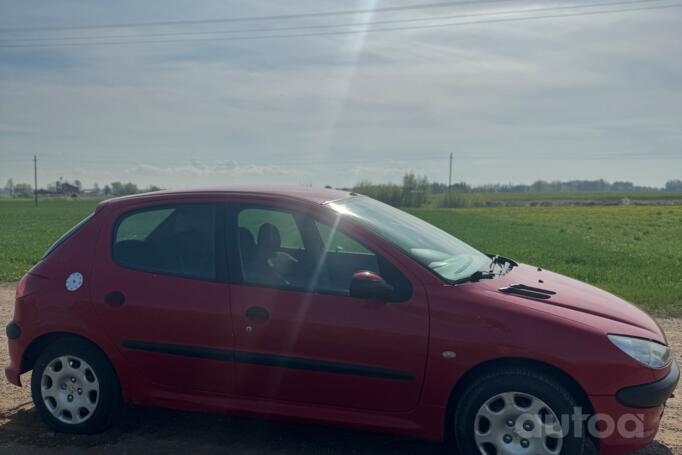 Peugeot 206 1 generation [restyling] Hatchback 5-doors
