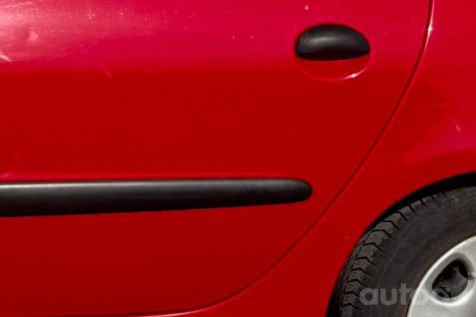Peugeot 206 1 generation [restyling] Hatchback 5-doors