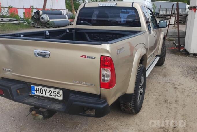 Isuzu D-Max 1 generation [restyling] Pickup