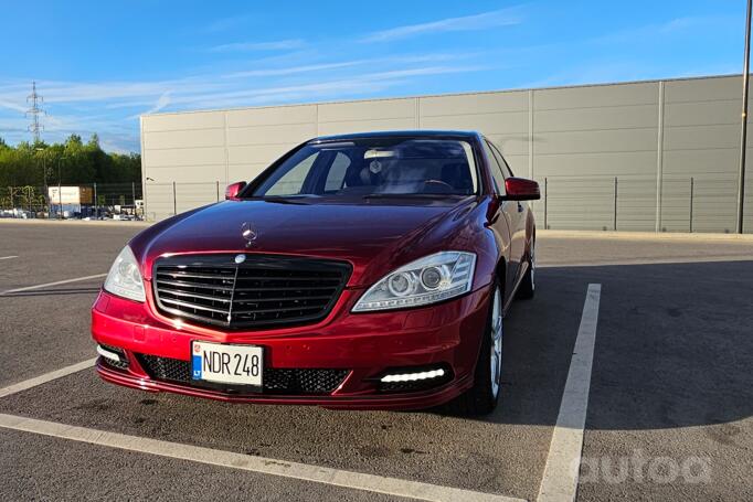 Mercedes-Benz S-Class W221 Sedan Long