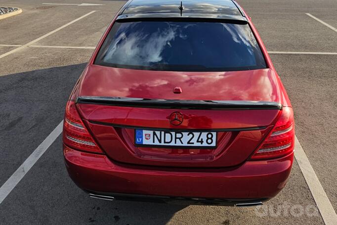 Mercedes-Benz S-Class W221 Sedan Long