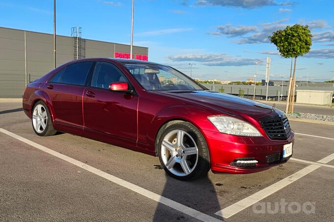 Mercedes-Benz S-Class W221 Sedan Long