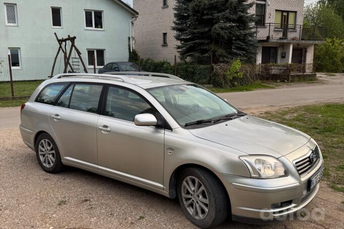 Toyota Avensis 2 generation wagon