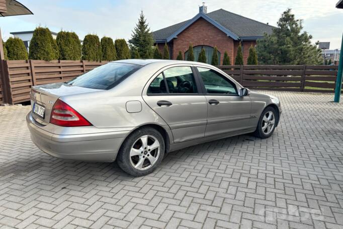 Mercedes-Benz C-Class W203/S203/CL203 Sedan 4-doors