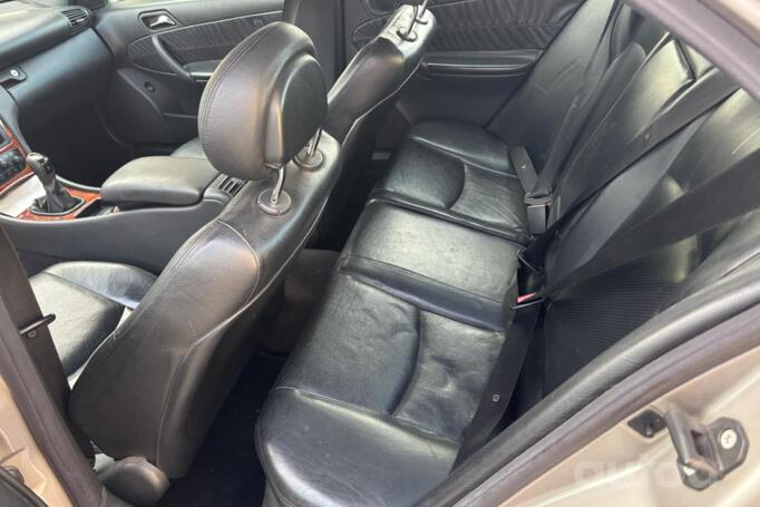 Mercedes-Benz C-Class W203/S203/CL203 Sedan 4-doors