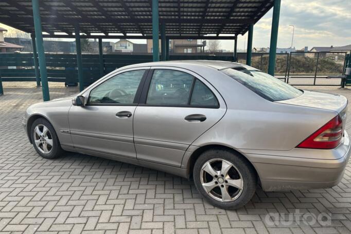 Mercedes-Benz C-Class W203/S203/CL203 Sedan 4-doors
