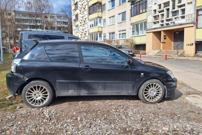 Toyota Corolla E120 Hatchback 3-doors