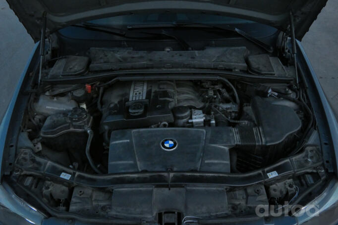BMW 3 Series E90/E91/E92/E93 [restyling] Sedan