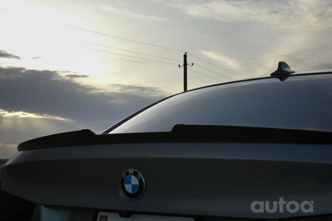 BMW 3 Series E90/E91/E92/E93 [restyling] Sedan