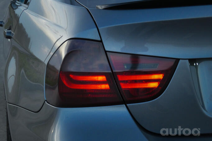 BMW 3 Series E90/E91/E92/E93 [restyling] Sedan