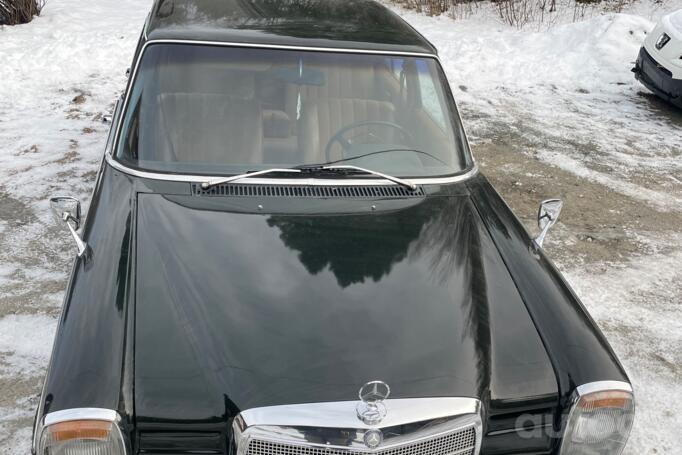 Mercedes-Benz W114 1 generation