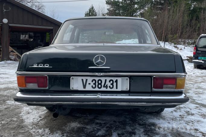 Mercedes-Benz W114 1 generation