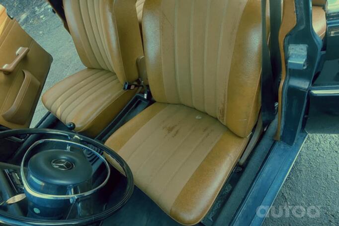 Mercedes-Benz W114 1 generation