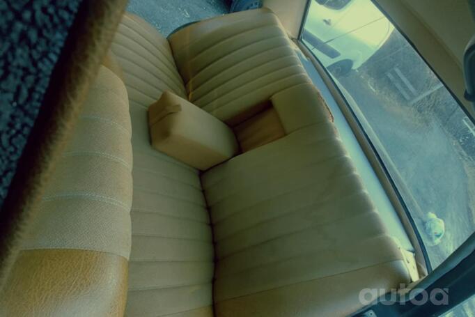 Mercedes-Benz W114 1 generation