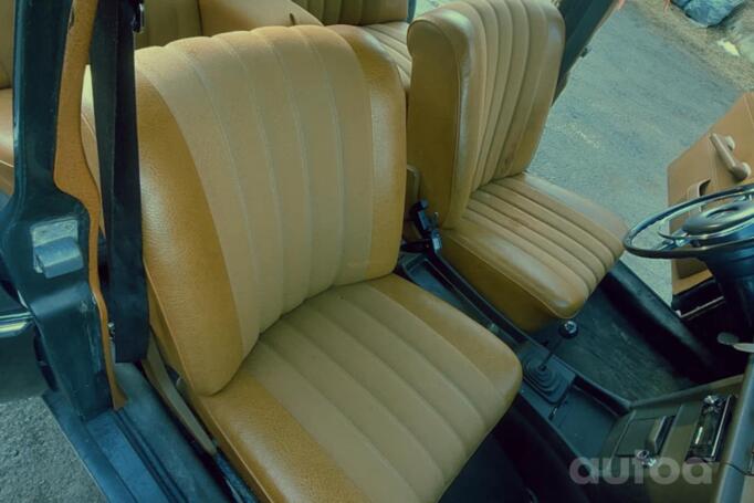 Mercedes-Benz W114 1 generation