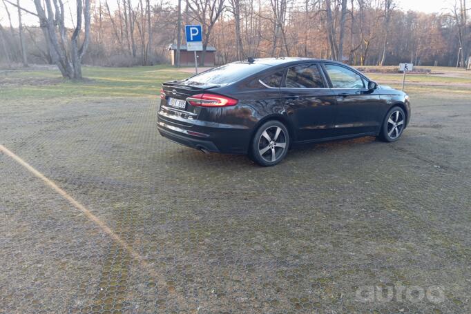 Ford Fusion (North America) 2 generation [restyling] Sedan