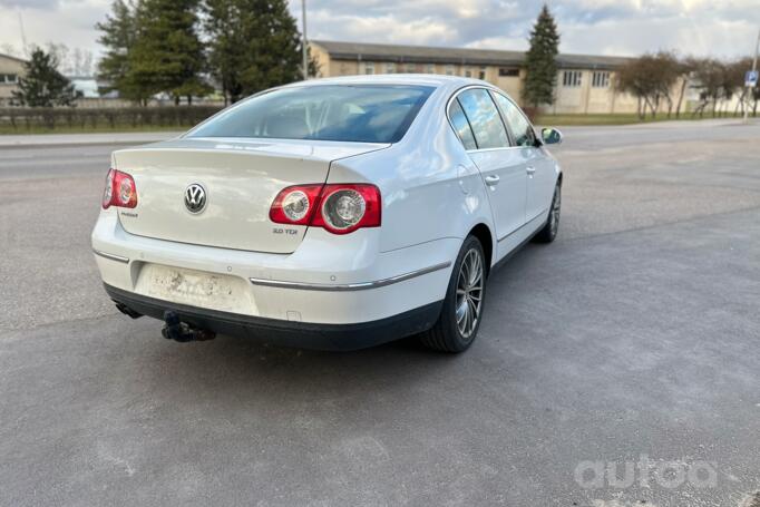Volkswagen Passat B6 Sedan 4-doors