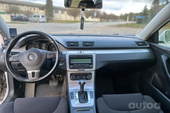 Volkswagen Passat B6 Sedan 4-doors