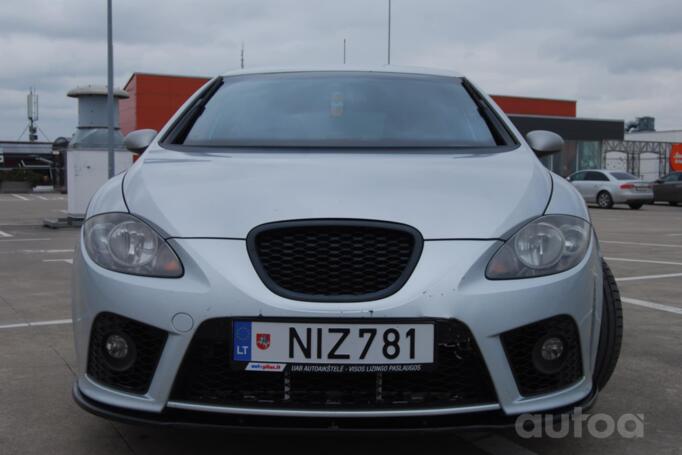 SEAT Leon 2 generation Hatchback 5-doors