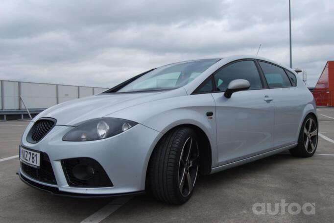 SEAT Leon 2 generation Hatchback 5-doors
