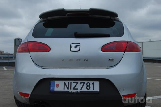 SEAT Leon 2 generation Hatchback 5-doors