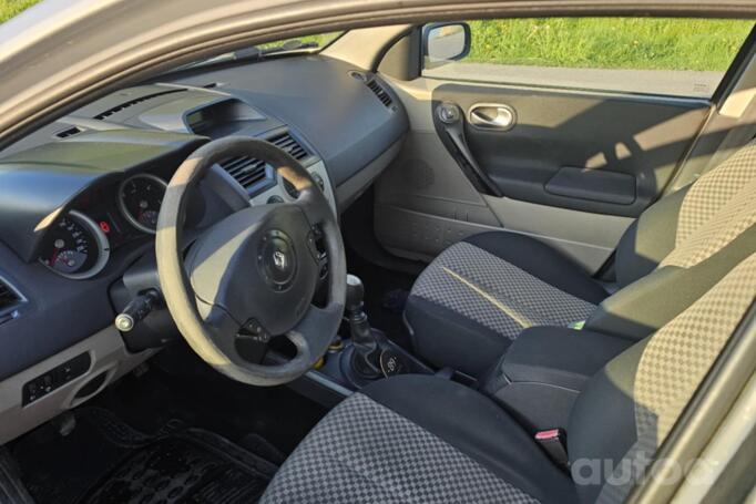 Renault Megane 2 generation Hatchback 5-doors