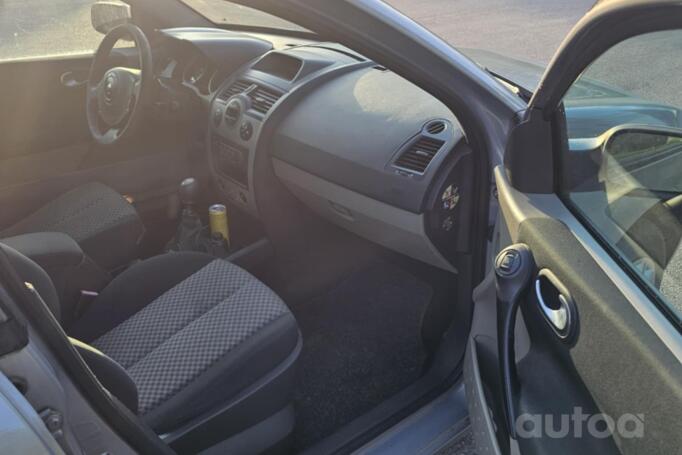 Renault Megane 2 generation Hatchback 5-doors