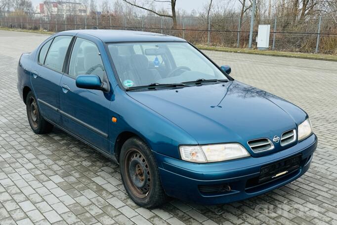 Nissan Primera P11 Sedan
