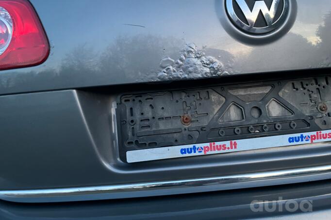 Volkswagen Passat B6 wagon 5-doors