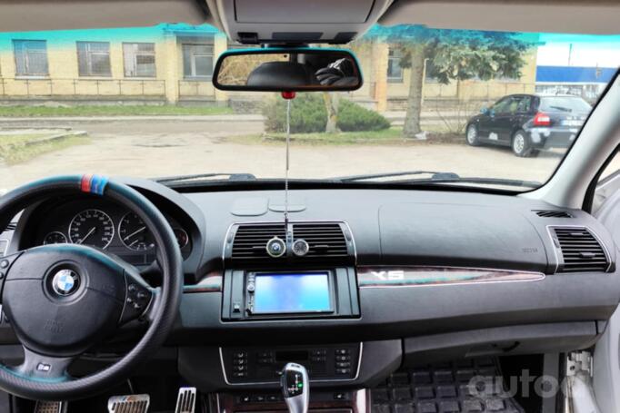 BMW X5 E53 Crossover