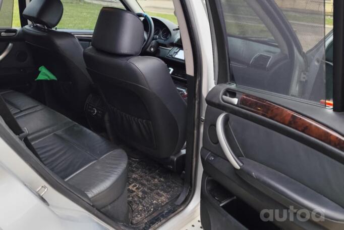 BMW X5 E53 Crossover