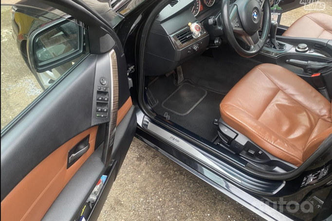 BMW 5 Series E60/E61 Sedan