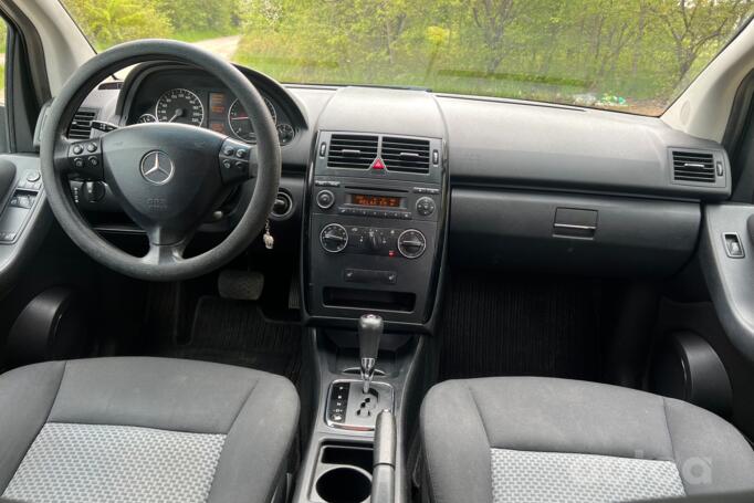 Mercedes-Benz A-Class W169 Hatchback 5-doors