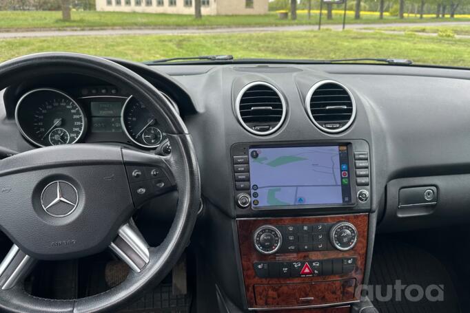 Mercedes-Benz M-Class W164 Crossover 5-doors