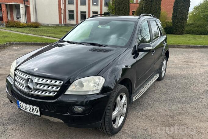 Mercedes-Benz M-Class W164 Crossover 5-doors