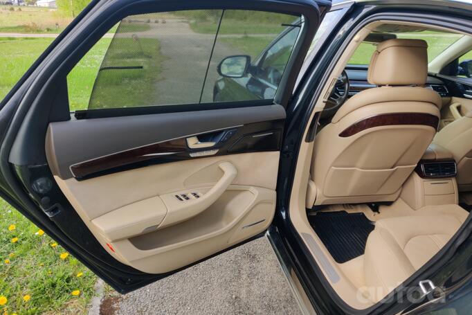 Audi A8 D4/4H Sedan