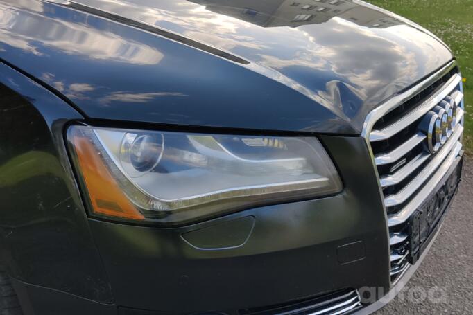 Audi A8 D4/4H Sedan