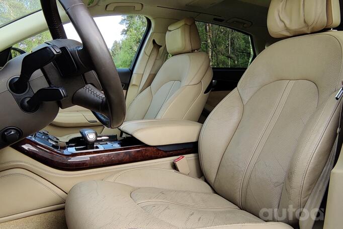 Audi A8 D4/4H Sedan