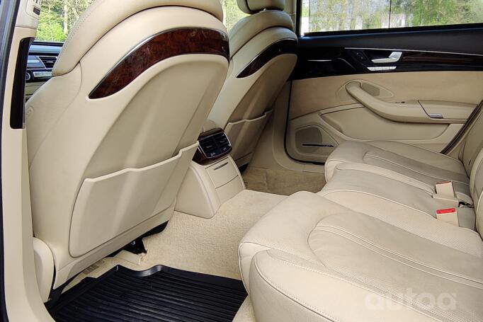 Audi A8 D4/4H Sedan