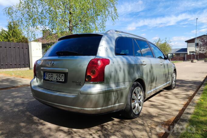 Toyota Avensis 2 generation wagon