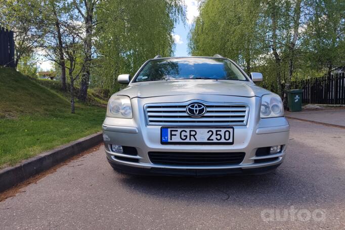 Toyota Avensis 2 generation wagon